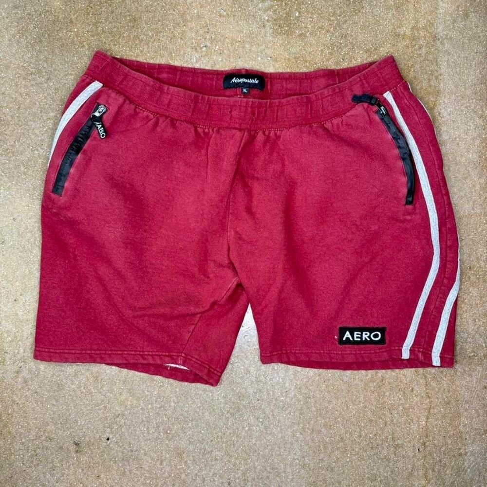 Aeropostale Men's Red and Burgundy Shorts